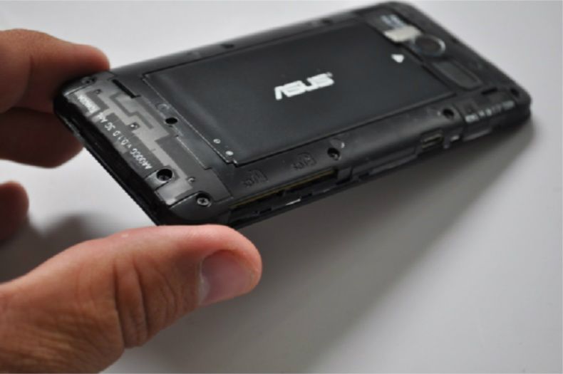 Thay pin Asus Zenfone 4 giá rẻ, chính hãng, chất lượng ở HCM