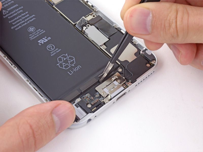 Hướng dẫn thay thế pin iPhone 6 Plus | bloghong.com
