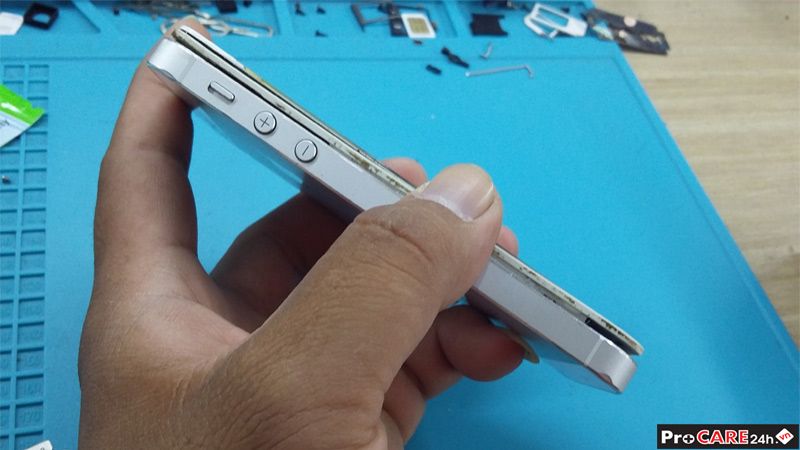 iPhone 5 bị hở màn hình phải làm sao? Hình 3