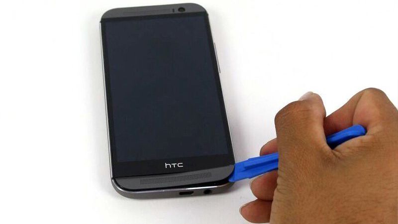 Hướng dẫn thay thế pin điện thoại HTC One M8