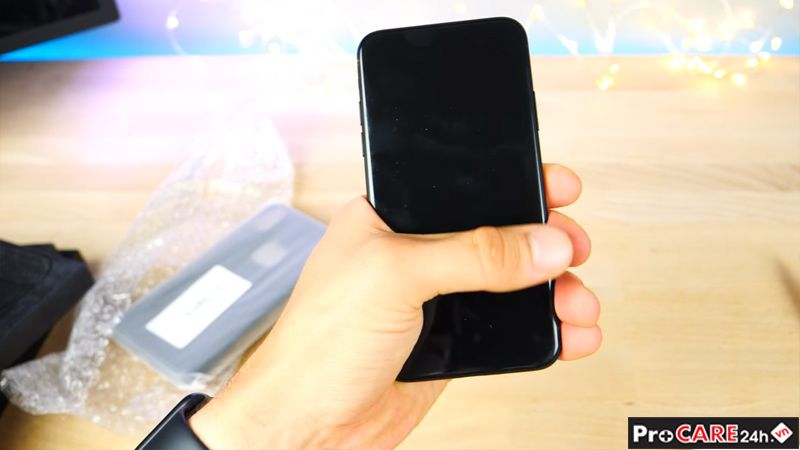 Video clip về iPhone 8 lan truyền nhanh chóng