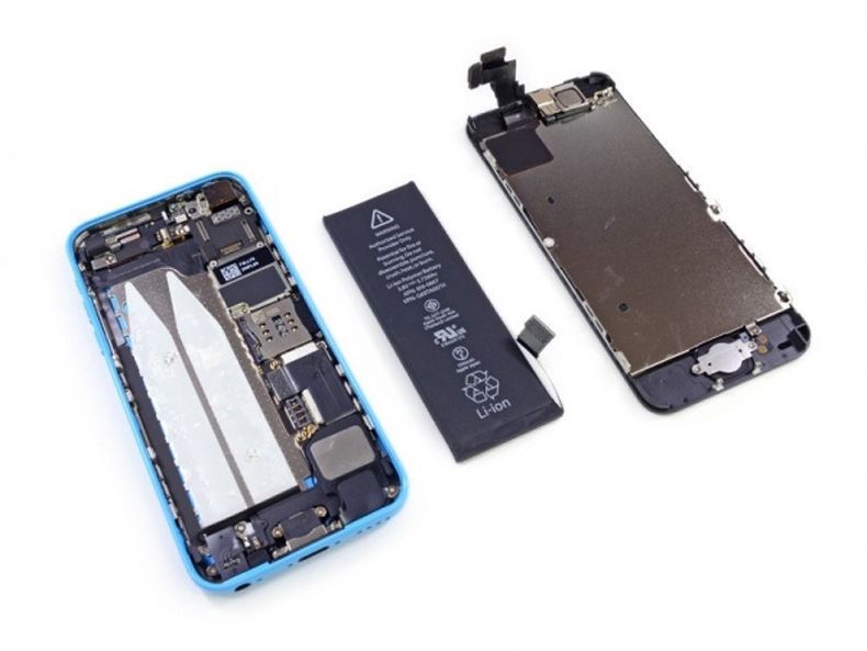 Pin iPhone 5C được thay mới