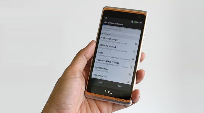 Thay màn hình HTC Desire 606 nhanh ở HCM