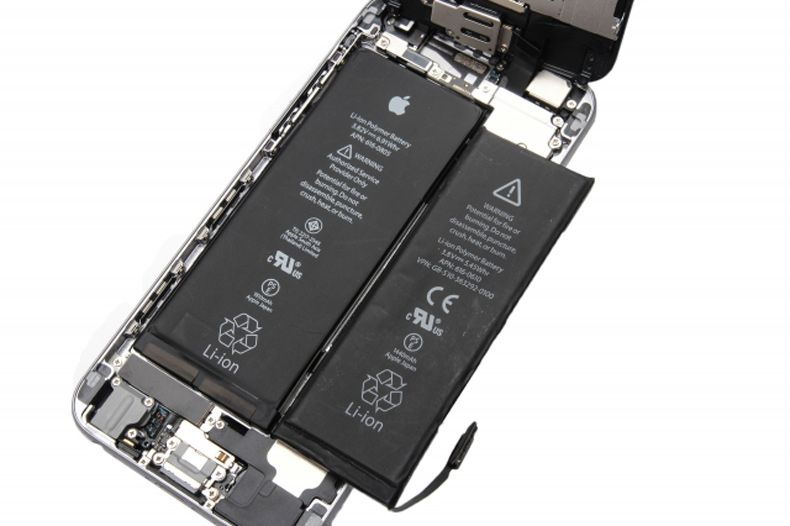 Thay pin iPhone 6 Plus mới