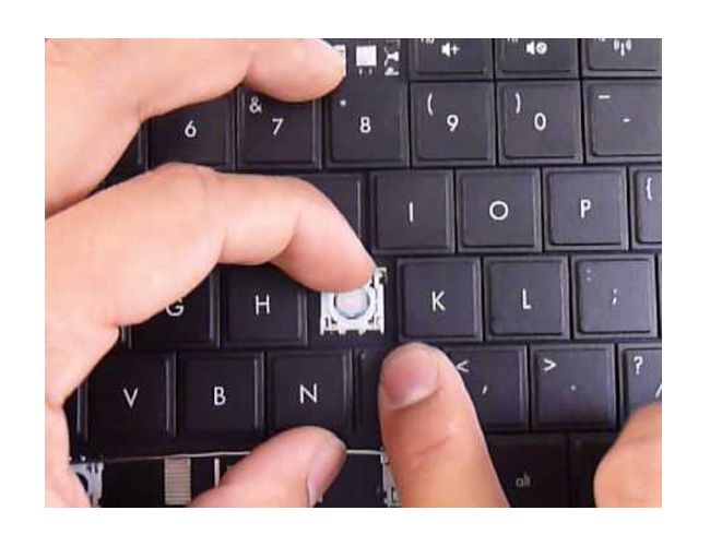 Sửa bàn phím laptop bị liệt bao nhiêu tiền?